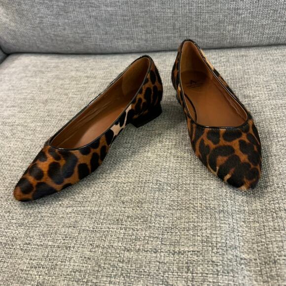 EUC Aquatalia Penina Calf Hair Leopard Flats Size 7 Pointed Toe Italian Designer - Picture 4 of 16